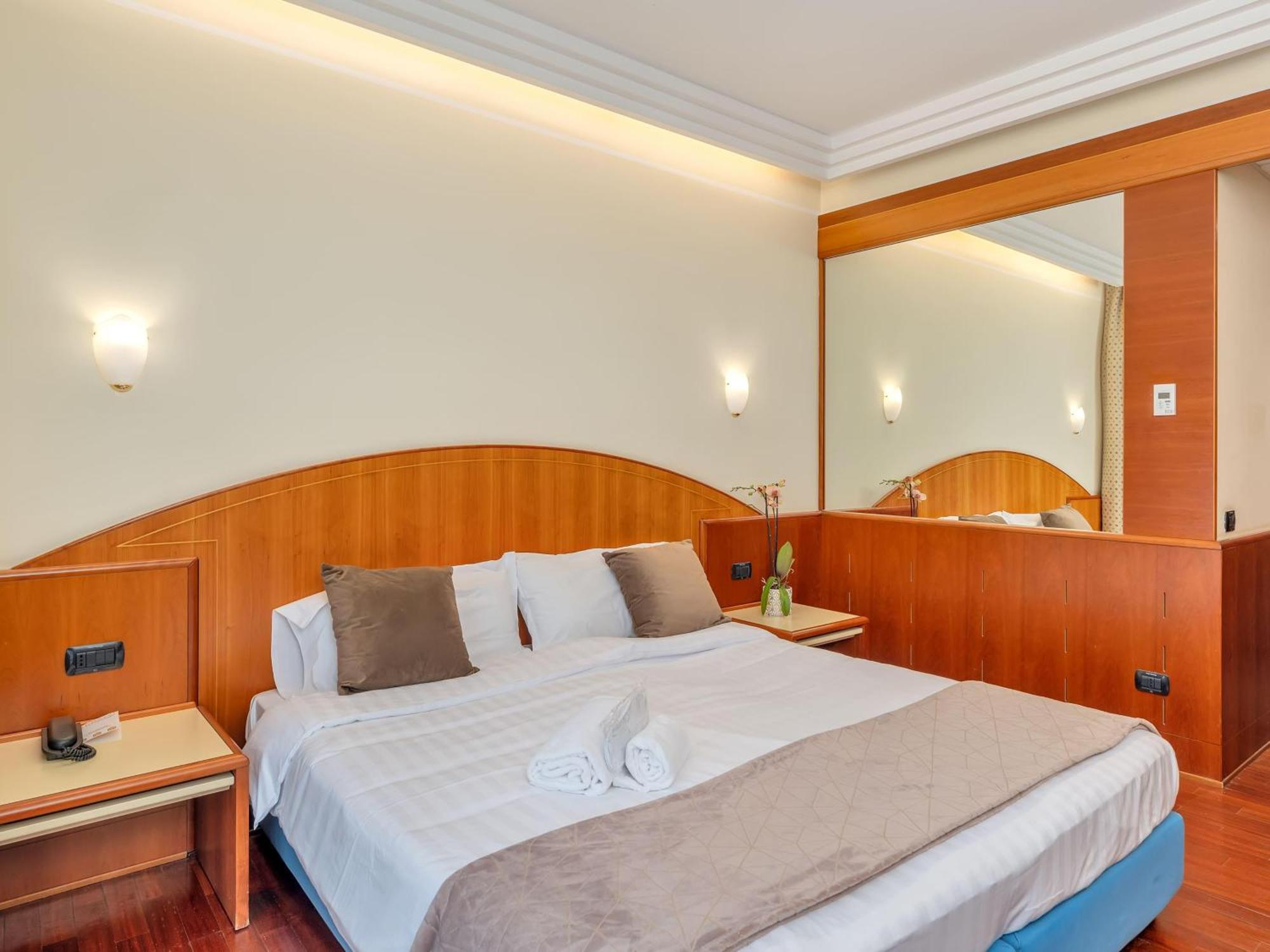 B&B Hotels Hotel Prestige Ornago Exterior foto