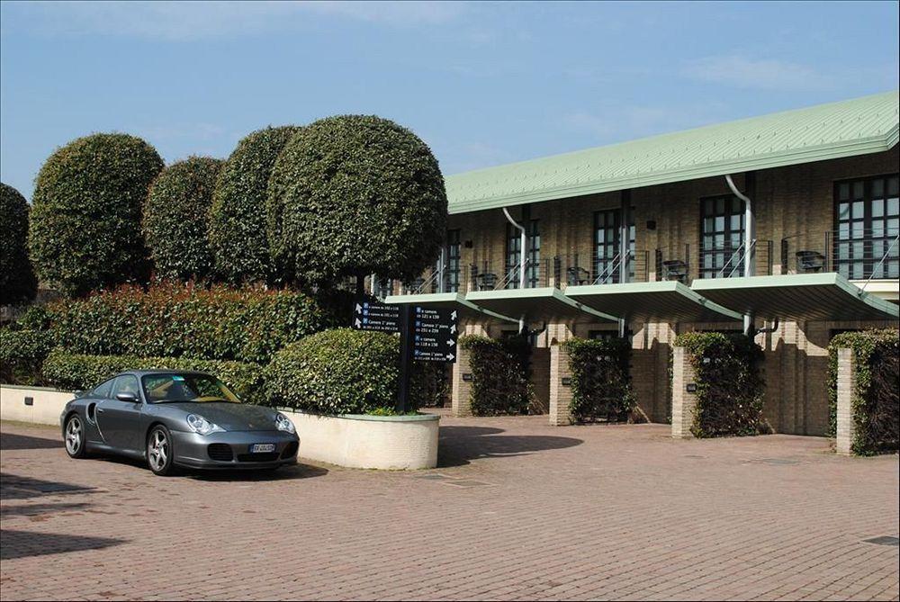 B&B Hotels Hotel Prestige Ornago Exterior foto